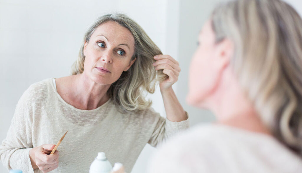 ریزش مو در زنان بالای ۴۰ سال
